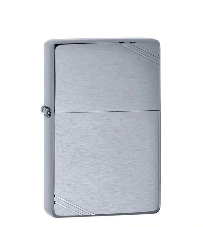 Classic Street Chrome with Slashes Windproof Lighter