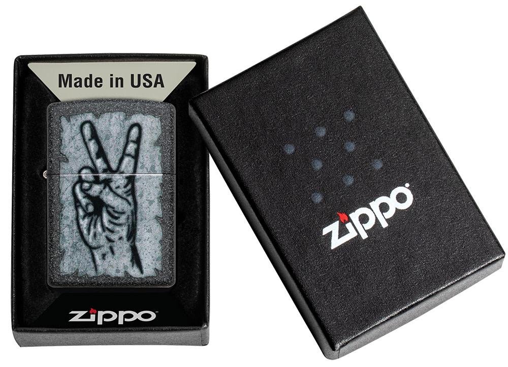 Graffiti Peace Design Iron Stone Windproof Lighter